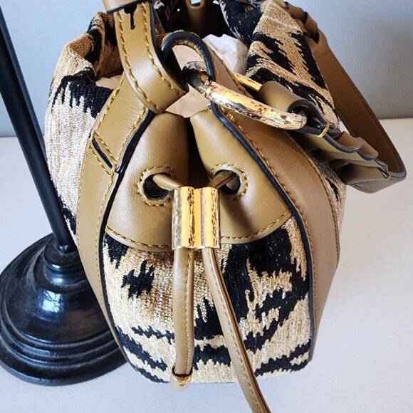 Ulla Johnson Bucket Bag "NEW" - Picture 4 of 16